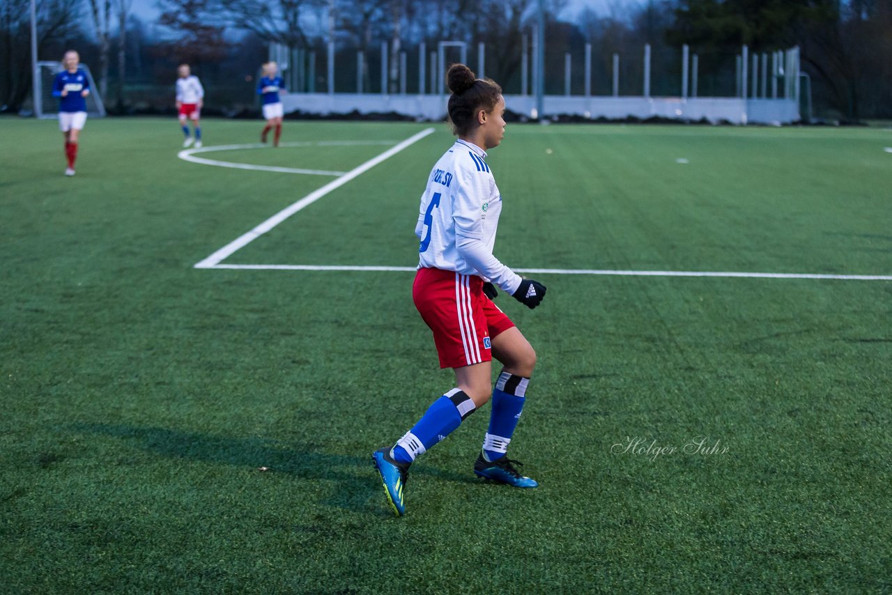 Bild 197 - wBJ Hamburger SV - Holstein Kiel : Ergebnis: 3:2